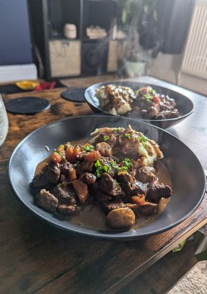 A picture of Boeuf Bourguignon.