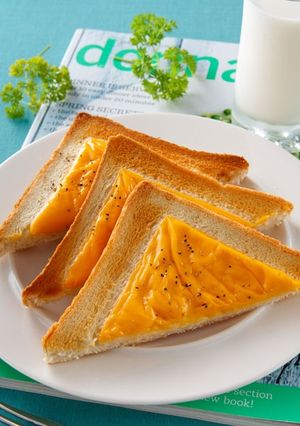 【家樂福廚房】高鈣料理》起司厚片吐司 的食譜成品照片