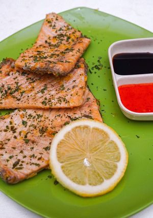 Foto resep Salmon with Lemon Butter Sauce