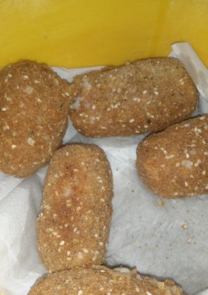Una foto de Croquetas de papa con jamón y muzzarella 😋