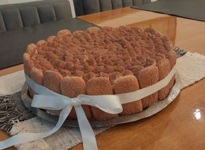 Una foto de Tiramisú con crema moka