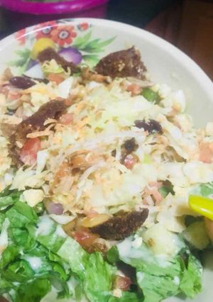 A picture of Coleslaw with minced meat.
