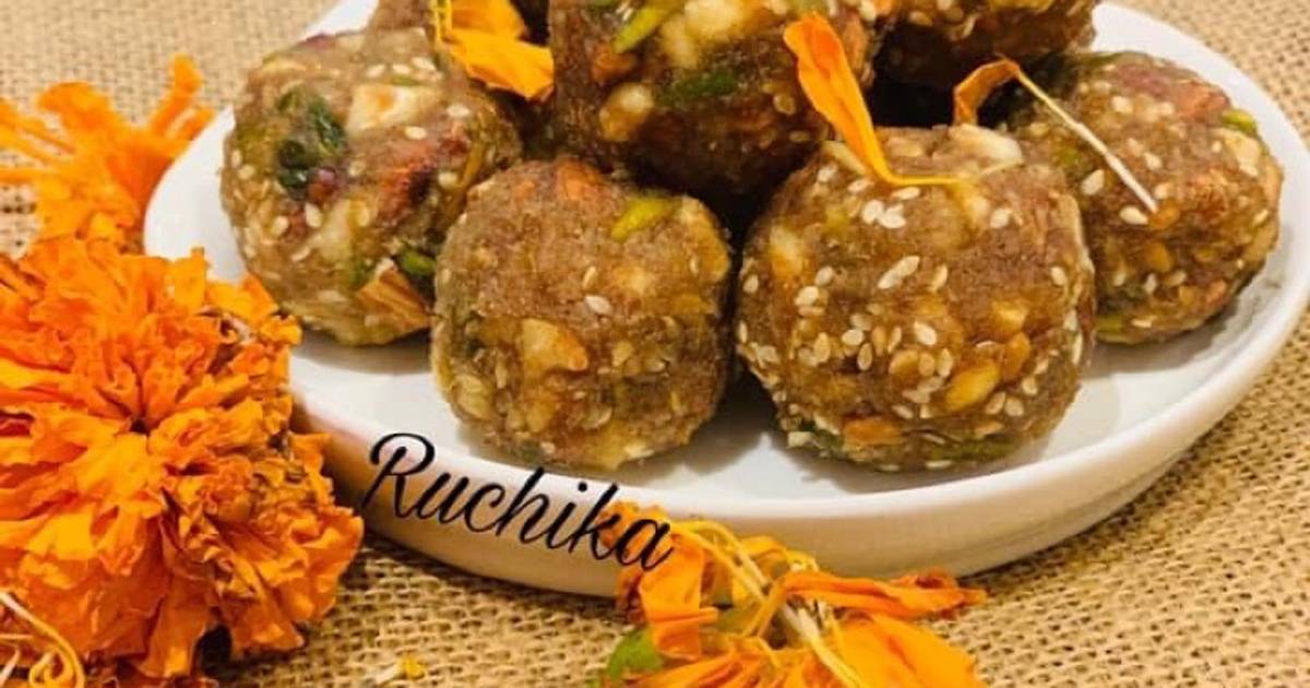 Dates and dry fruits ladoo Recipe by RUCHIKA Cookpad