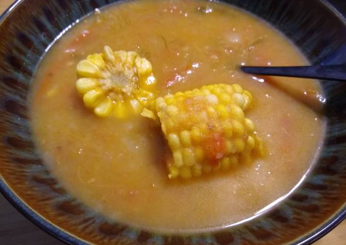 Vegetable Soup with Leeks, Tomatoes & Corn