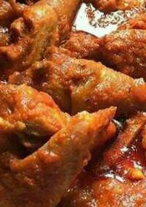 A picture of Plain chicken stew.
