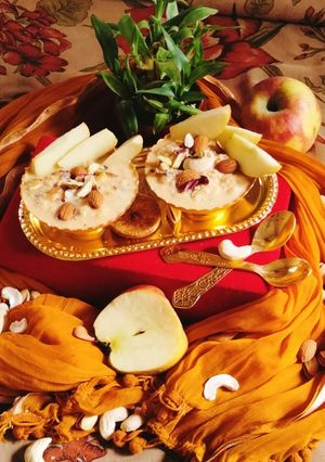 A picture of Apple Rabdi 😋 Royal Apple 🍎 Rabdi 😋.