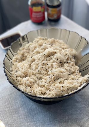 Une photo de Riz japonais au sésame