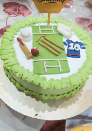 A picture of Cricket 🏏 theme cake.