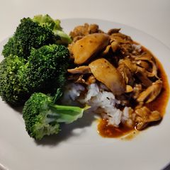 A picture of Chicken pot.