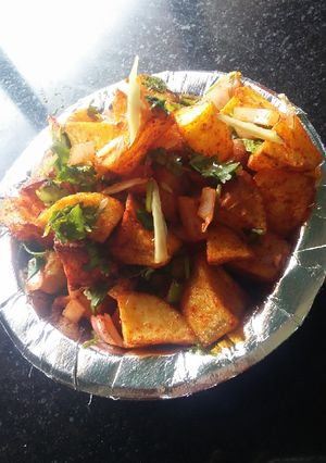 A picture of Dilli Ki Aloo Chat.