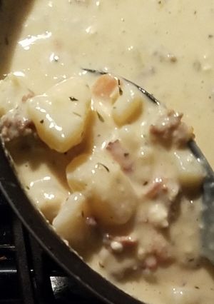 A picture of Creamy Potato Soup.