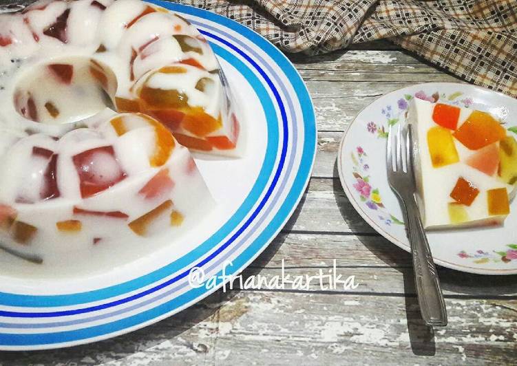  Resep  Puding  Jelly Mozaik  oleh Afriana Kartikasari Cookpad