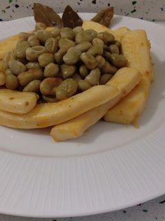 Una foto de Habas con chocos