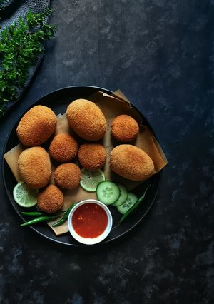 আস্ত ডিমের আলুর চপ রেসিপির প্রধান ছবি
