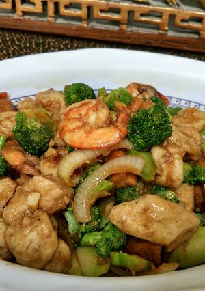Foto resep Tumis Brokoli Udang w/ Shabu" Sauce