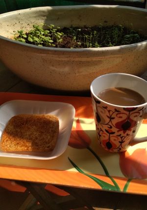 A picture of Masala Toast with Tea.