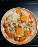 Bắp cải xào cà chua & cà rốt