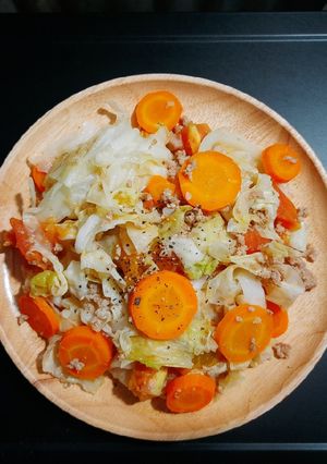 Hình của món Bắp cải xào cà chua & cà rốt.