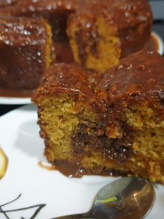 Una foto de Bizcocho de zanahoria y crema de chocolate