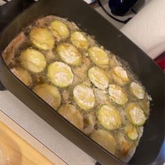 Fried zucchini A picture of Fried zucchini.
