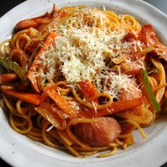 A picture of Spaghetti Napolitan.