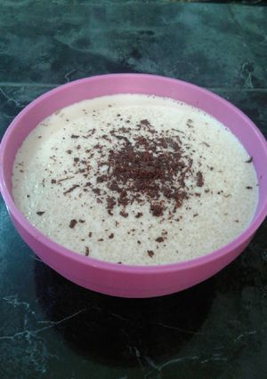 Una foto de Vitina con leche