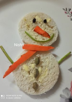 स्नोमैन सैंडविच (snowman sandwich recipe in hindi) रेसिपी मुख्य फोटो