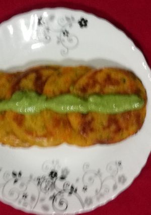 A picture of Jowar and rice flour pancakes.