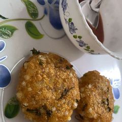 A picture of Sabudana vada.