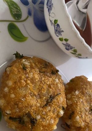 A picture of Sabudana vada.