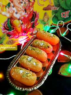 मार्केट स्टाइल चमचम (market style chumchum recipe in Hindi) रेसिपी मुख्य फोटो