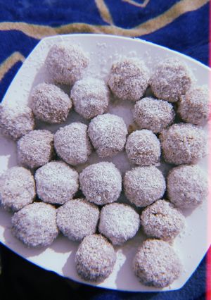 Una foto de Trufas de banana y avena