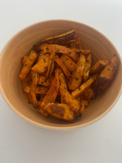 Una foto de Chips de batata en freidora de aire