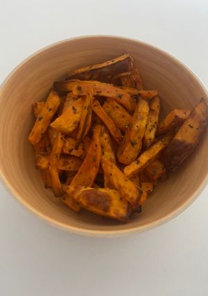 Una foto de Chips de batata en freidora de aire