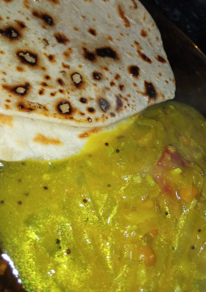 Una foto de Curry de cebolla para comer con pan