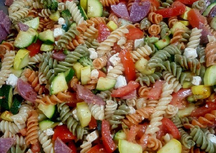 Recipe of Speedy Pasta salad with feta cheese and salami