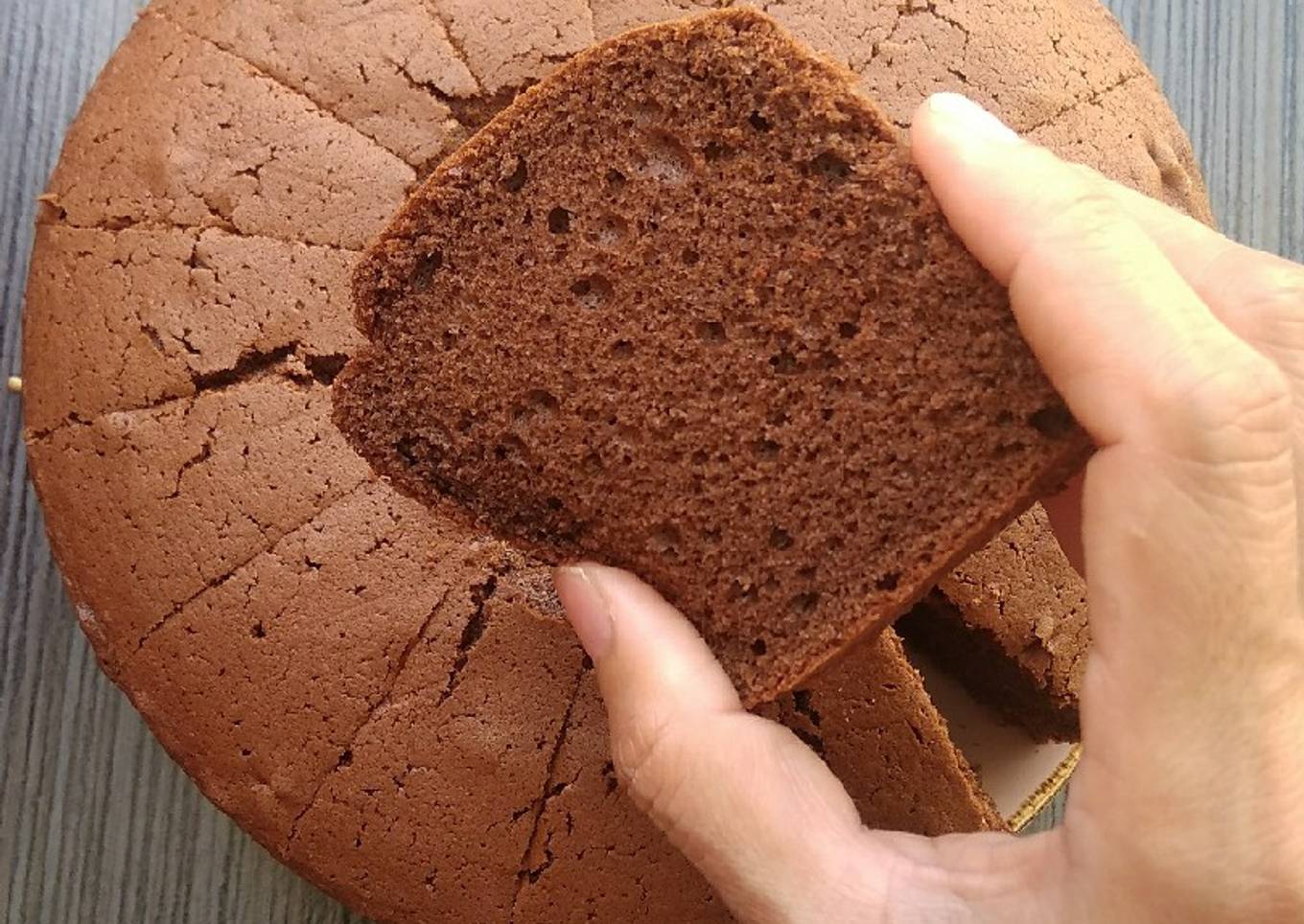 Bagaimana Membuat Cake Potong isi Selai Coklat Anti Gagal