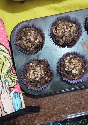 Una foto de Muffins de algarroba y granola