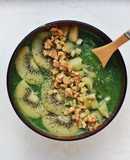 Green smoothie bowl cho bữa sáng (detox smoothie)