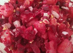 Una foto de Ensalada de beterava (betabel o remolacha)