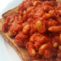 A picture of Vickys Homemade UK Baked Beans, GF DF EF SF NF.