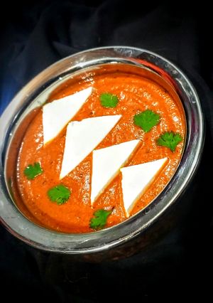 A picture of Sahi paneer.