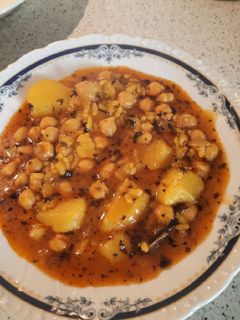 Una foto de Mondongo viudo o arroz y garbanzos, depende en que zona se haga