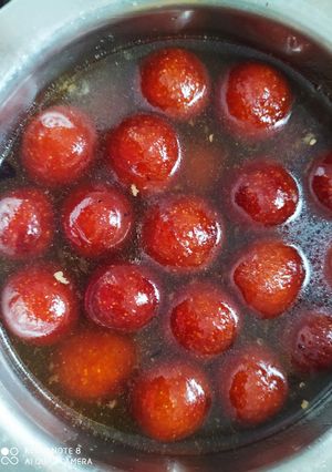 गुलाब जामुन (Gulab jamun recipe in Hindi) रेसिपी मुख्य फोटो