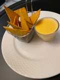 Keto tortilla chips/nachos/snack házi sajtszósszal