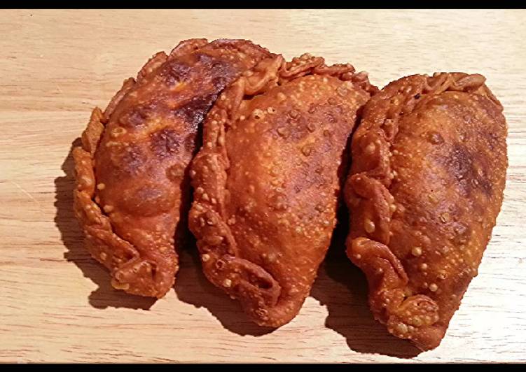 Step-by-Step Guide to Make Appetizing Empanadas (NFL Championship Game)