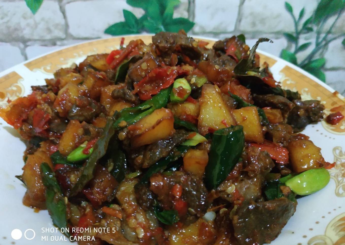 Kentang ampela ati ayam balado plus cabe ijo