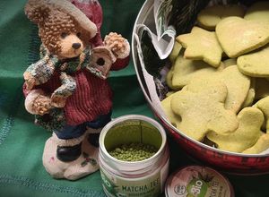 Matcha teás illatos kekszek recept fotója