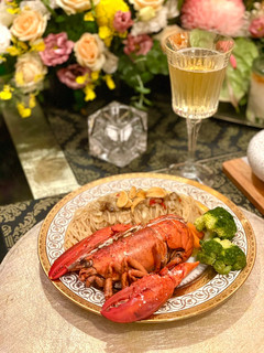 水煮龍蝦蒜香義大利麵 的食譜成品照片