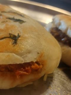 চিকেন কুলচা(Chicken kulcha recipe in Bengali) রেসিপির প্রধান ছবি